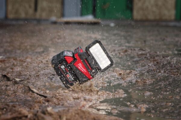 MILWAUKEE M18™ ALIS-0 ΦΩΤΙΣΤΙΚΟ ΠΕΡΙΟΧΗΣ ΕΡΓΑΣΙΑΣ ΚΑΙ POWER BANK - Image 3